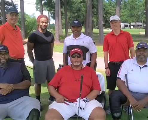 group picture of 2019 Bridge 2 Sports Adapted Golf Clinic